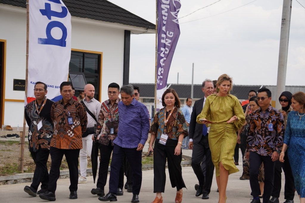 rumah subsidi gran harmoni cibitung - kunjungan ratu belanda
